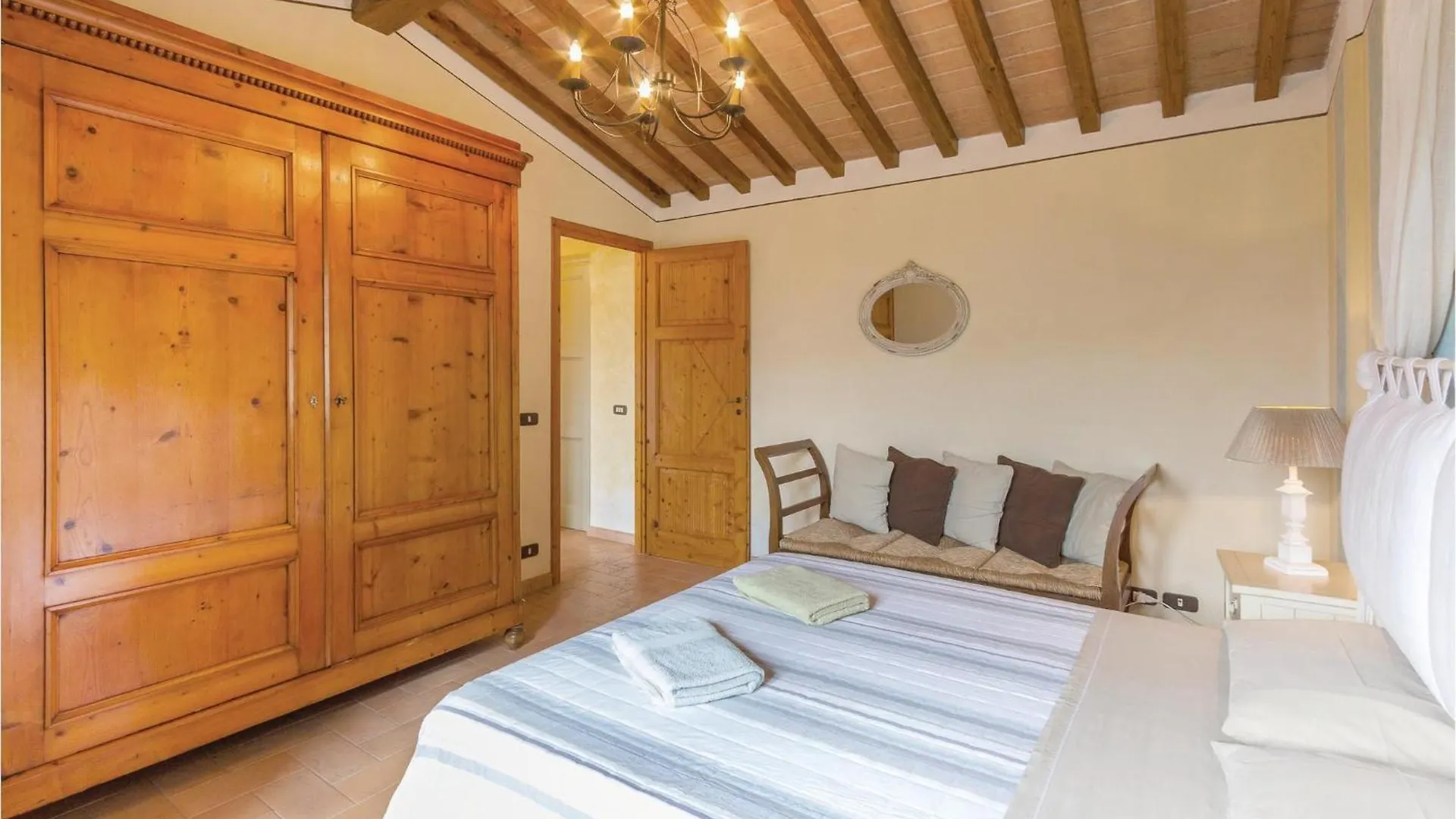 3 Bedroom Cozy Home In Camaiore Lu Montemagno  Montemagno (Lucca)